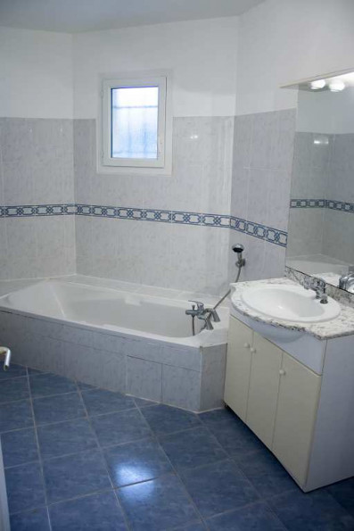 sale Villa Montady - Photo 3