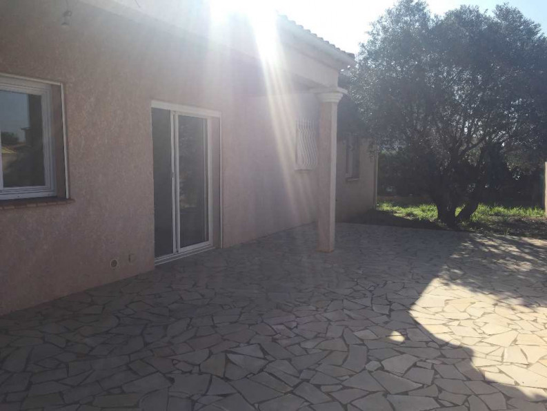 sale Villa Montady - Photo 1