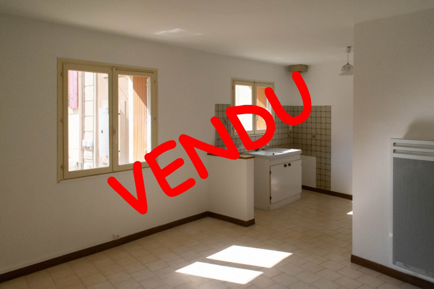 sale Maison de village Creissan - Photo 1