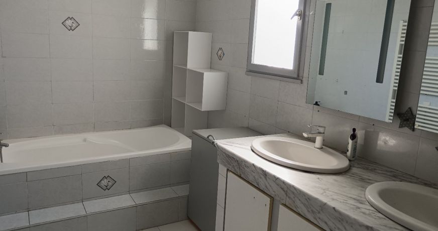 vente Villa Montady