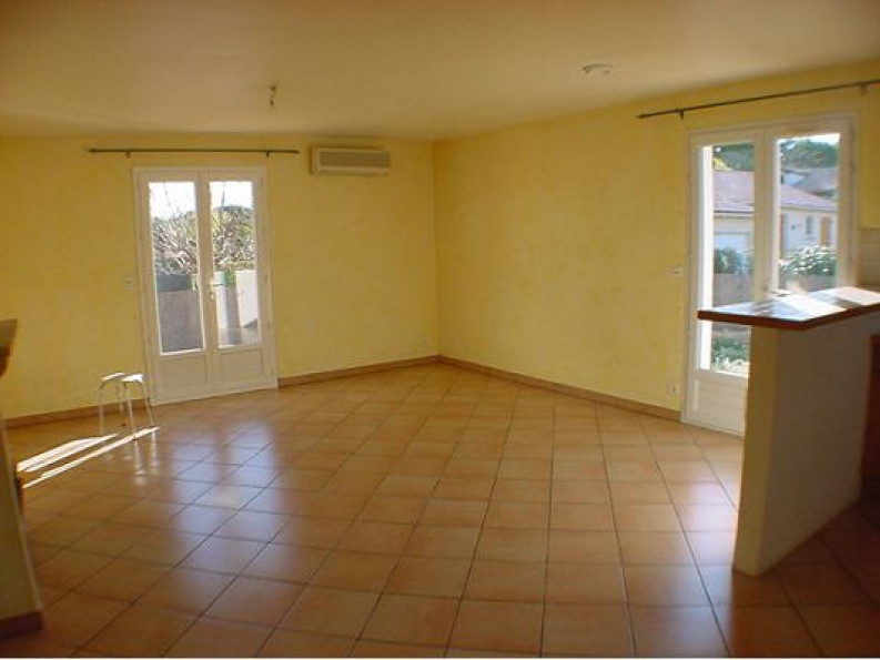 sale Villa Montady - Photo 3