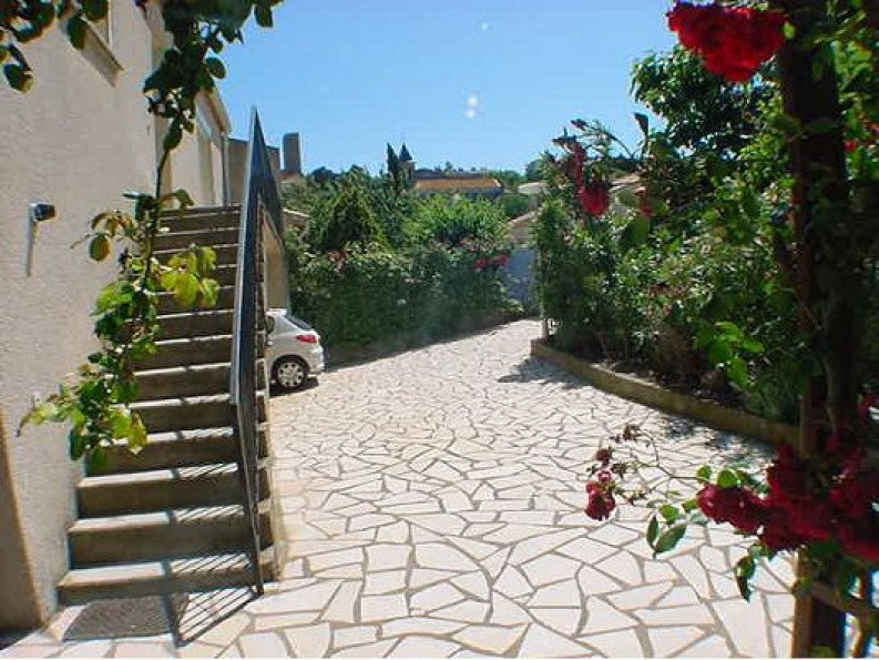 sale Villa Montady - Photo 9