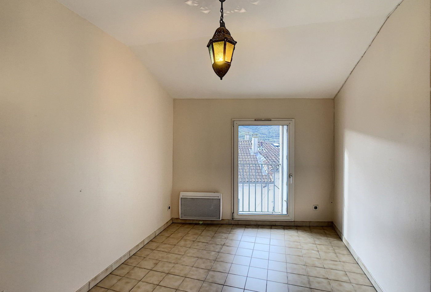 location Duplex Herepian - Photo 9