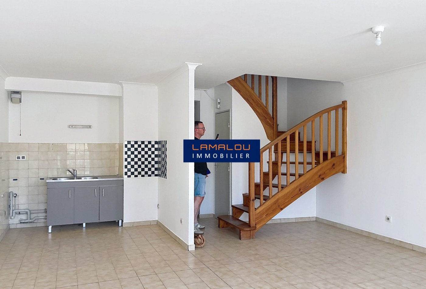 location Duplex Herepian - Photo 1