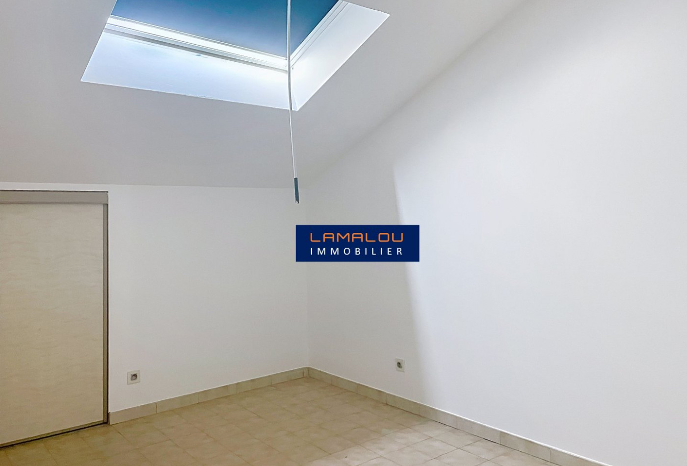 location Duplex Herepian - Photo 12