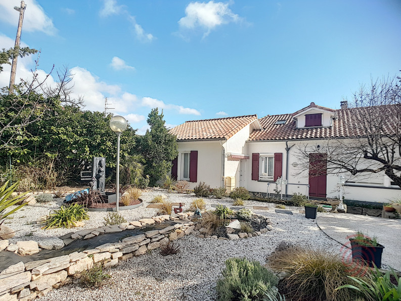 en location saisonnière Appartement Lamalou Les Bains - Photo 1
