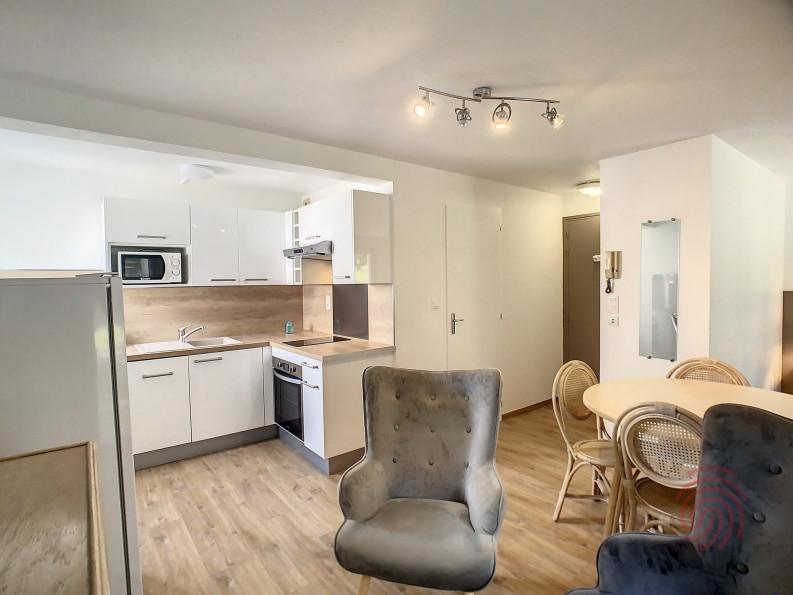 en location saisonnière Appartement Lamalou Les Bains - Photo 2