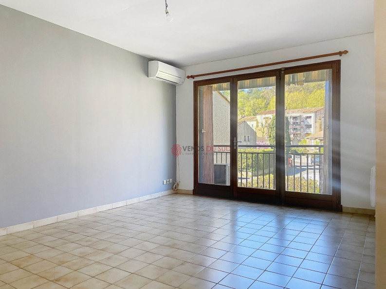 location Appartement Lamalou Les Bains - Photo 1