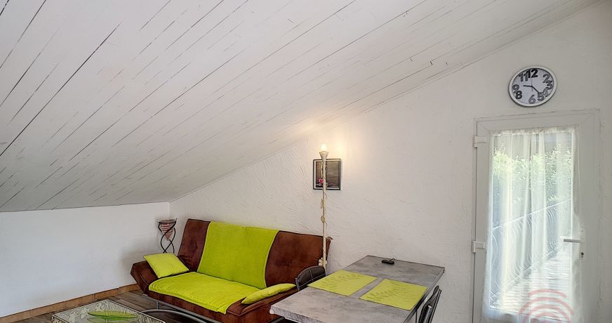 en location saisonnière Appartement Combes