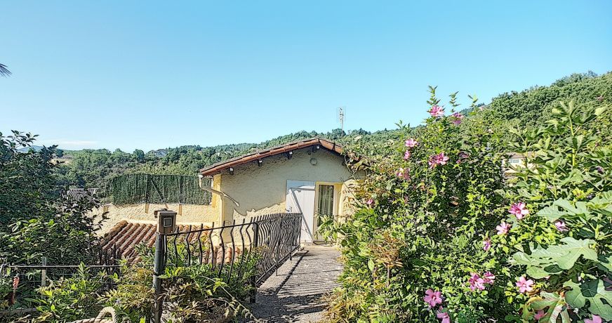 en location saisonnière Appartement Combes