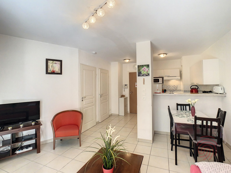 en location saisonnière Appartement Lamalou Les Bains - Photo 4