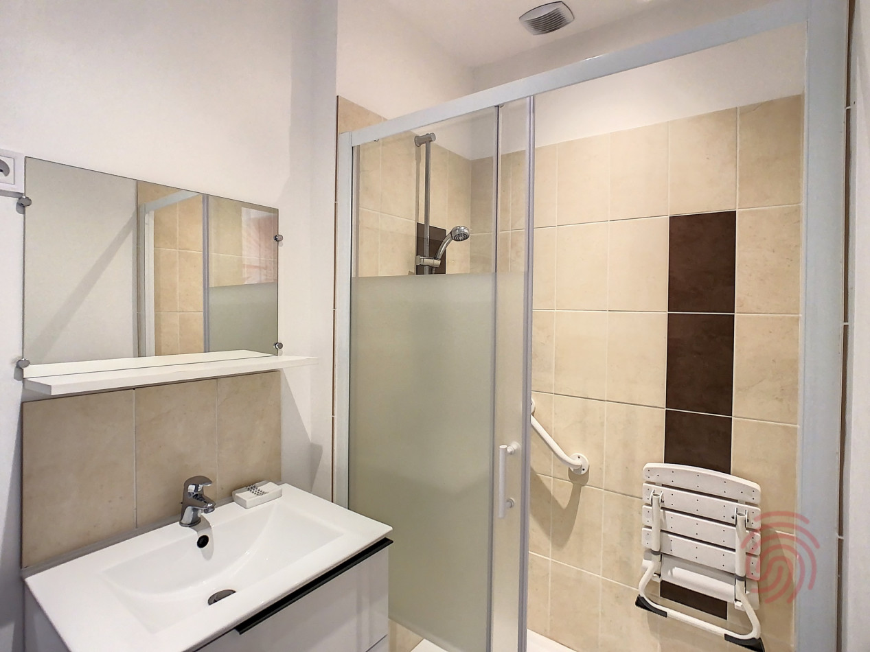 en location saisonnière Appartement Lamalou Les Bains - Photo 10