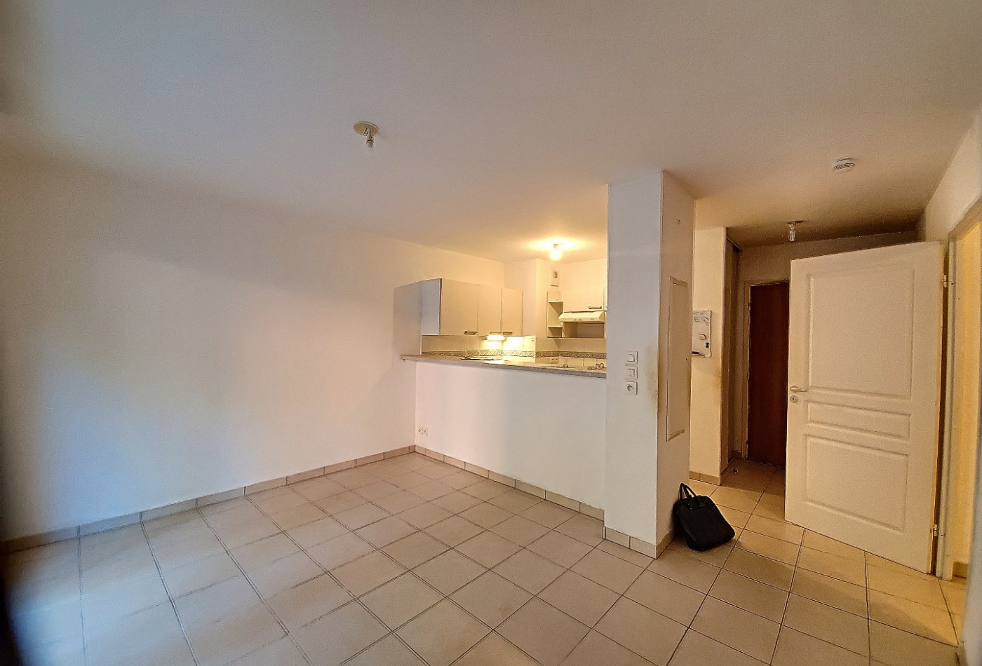 location Appartement Lamalou Les Bains - Photo 2