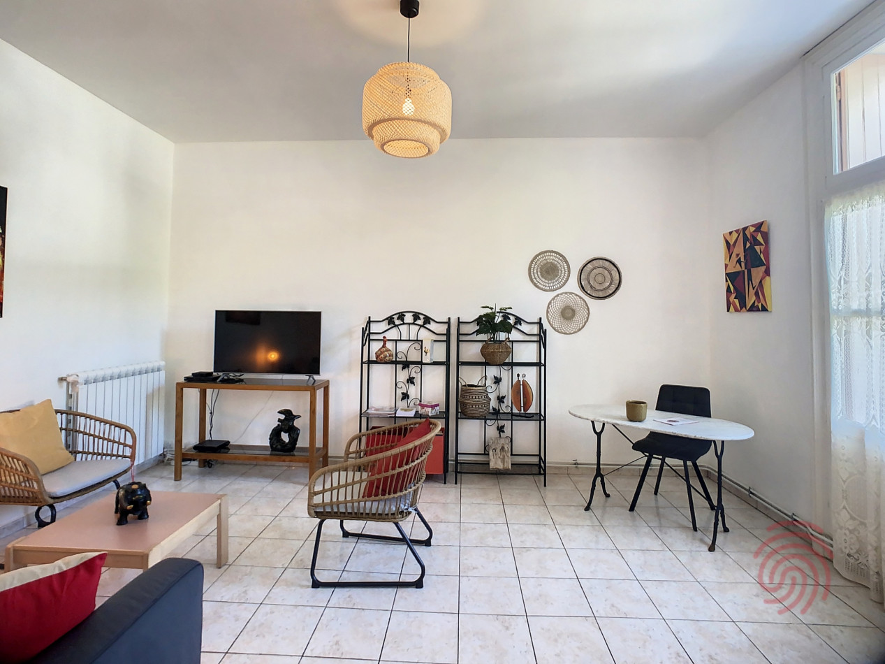 en location saisonnière Appartement Lamalou Les Bains - Photo 2