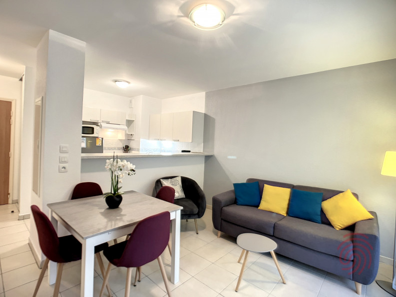 en location saisonnière Appartement Lamalou Les Bains - Photo 3