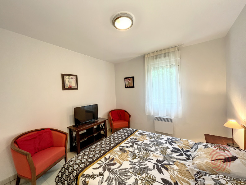 en location saisonnière Appartement Lamalou Les Bains - Photo 9