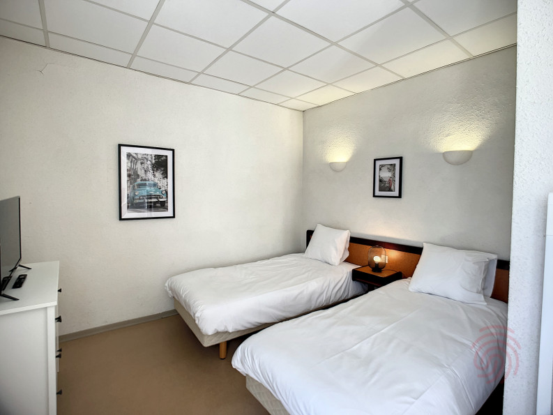 en location saisonnière Appartement Lamalou Les Bains - Photo 2