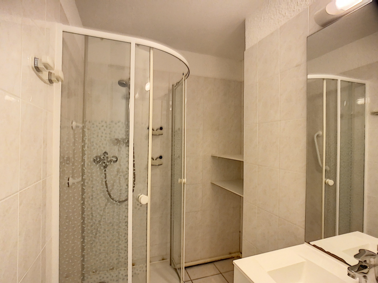 en location saisonnière Appartement Lamalou Les Bains - Photo 9