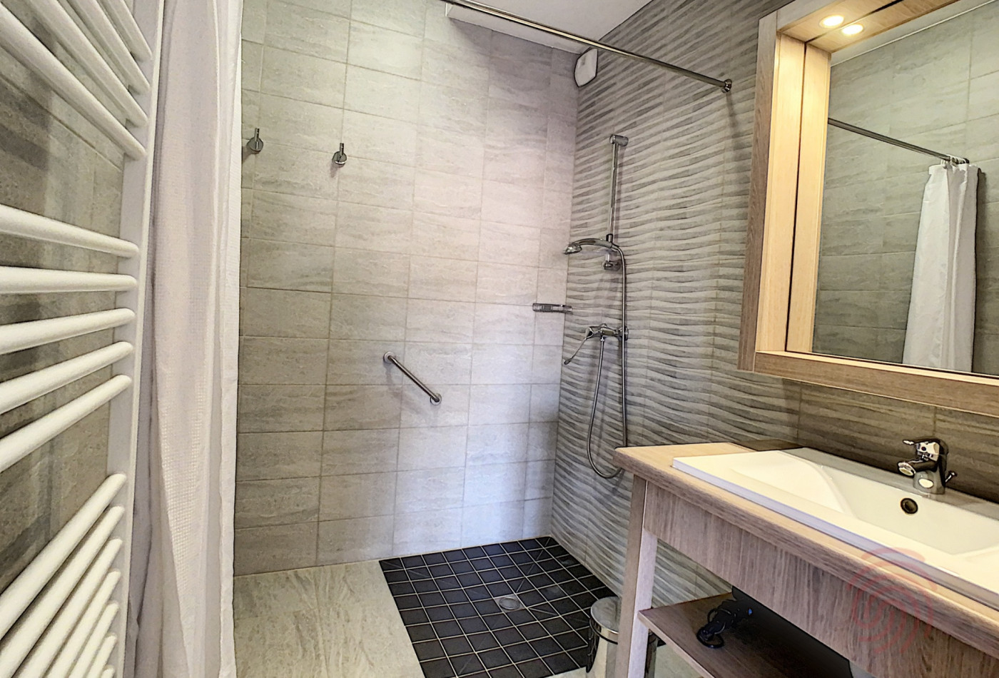 en location saisonnière Appartement Lamalou Les Bains - Photo 9