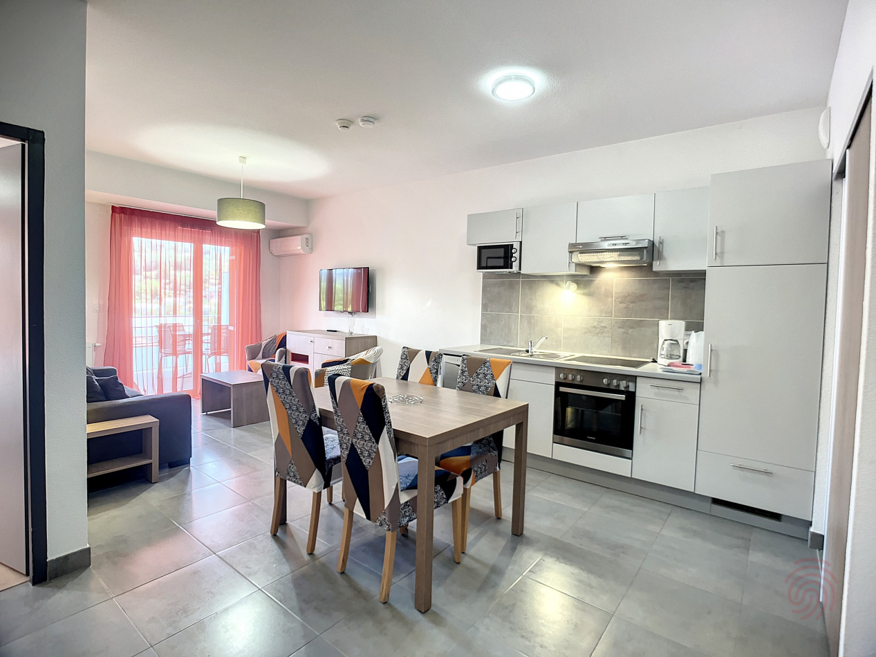 en location saisonnière Appartement Lamalou Les Bains - Photo 2