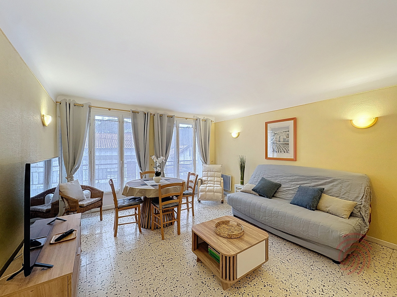 en location saisonnière Appartement Lamalou Les Bains - Photo 1