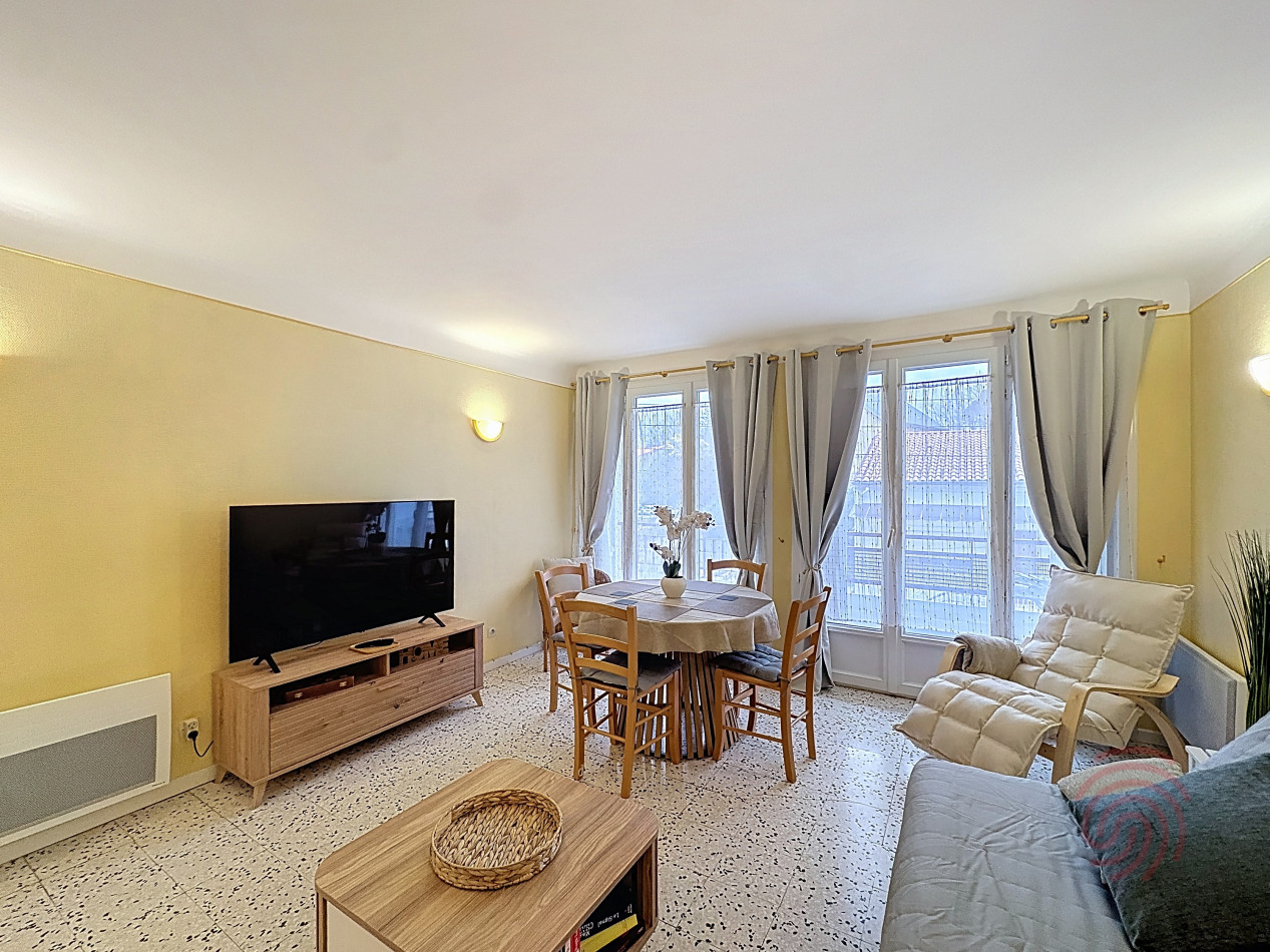 en location saisonnière Appartement Lamalou Les Bains - Photo 2