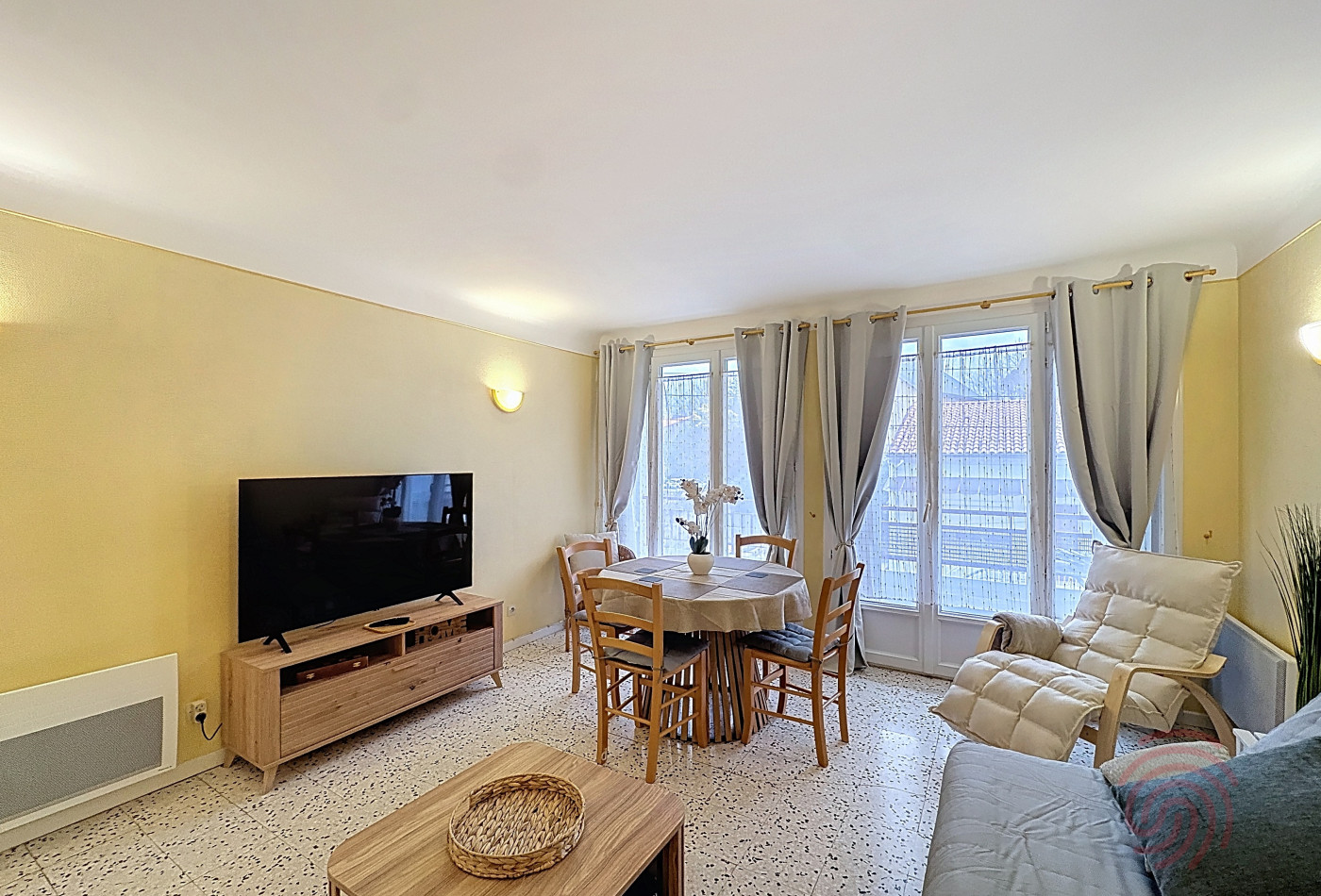 en location saisonnière Appartement Lamalou Les Bains - Photo 2
