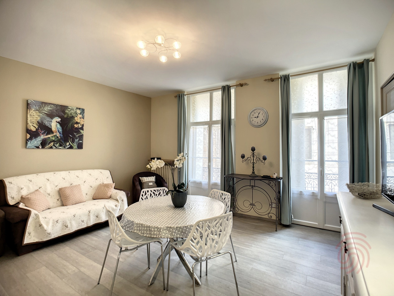 en location saisonnière Appartement Lamalou Les Bains - Photo 2