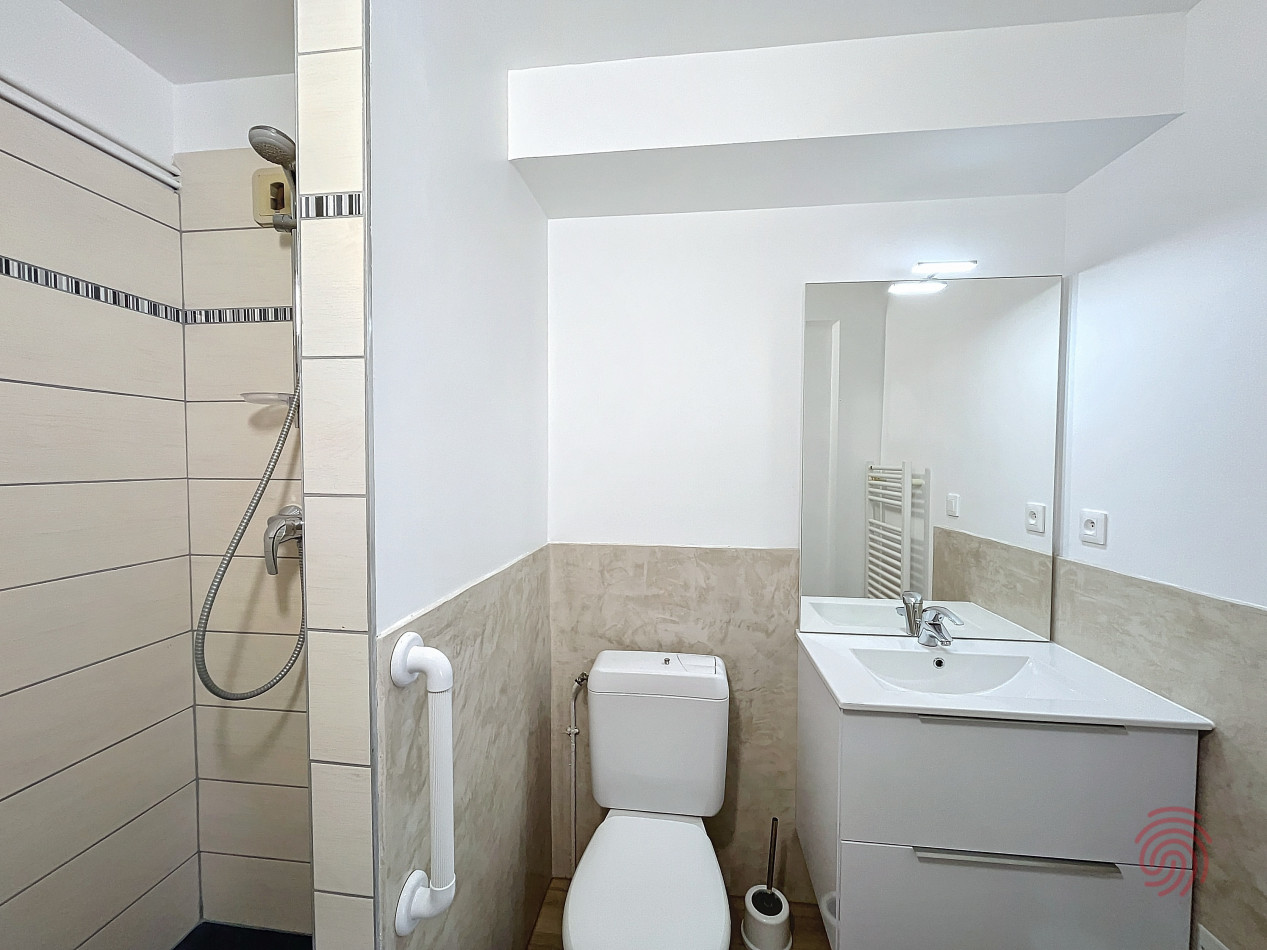en location saisonnière Appartement Lamalou Les Bains - Photo 8