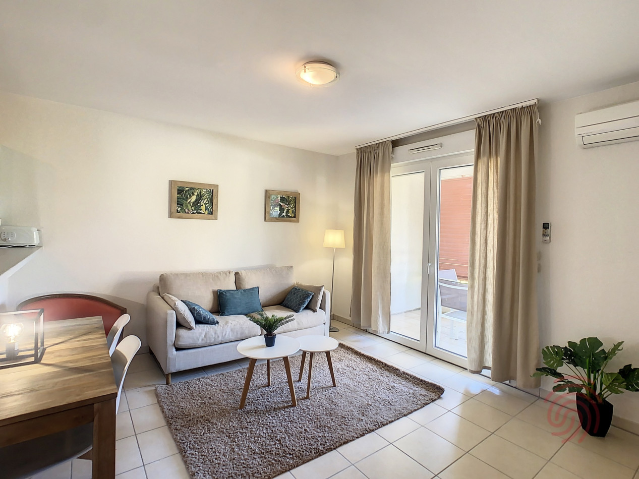 en location saisonnière Appartement Lamalou Les Bains - Photo 2
