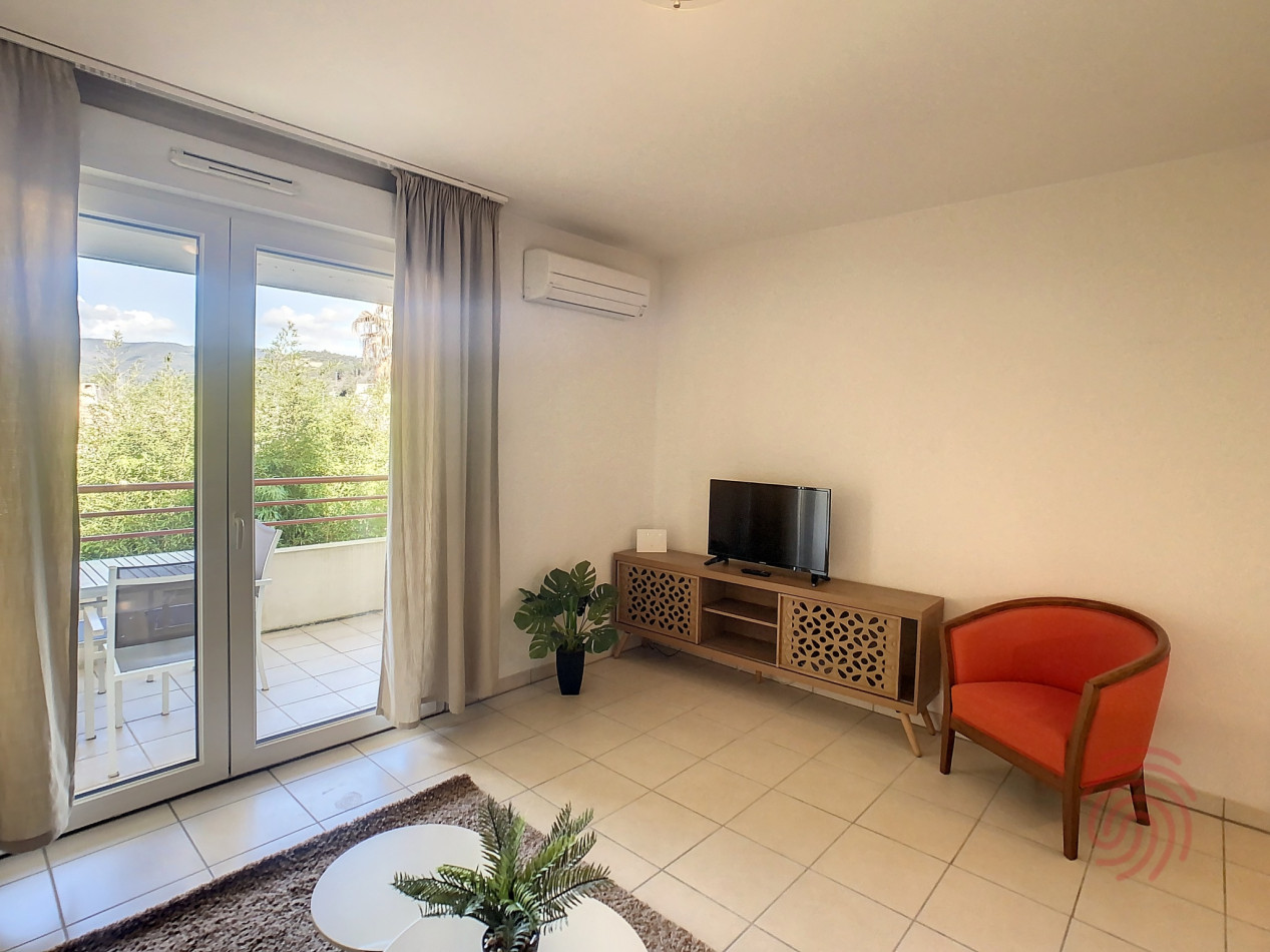 en location saisonnière Appartement Lamalou Les Bains - Photo 3