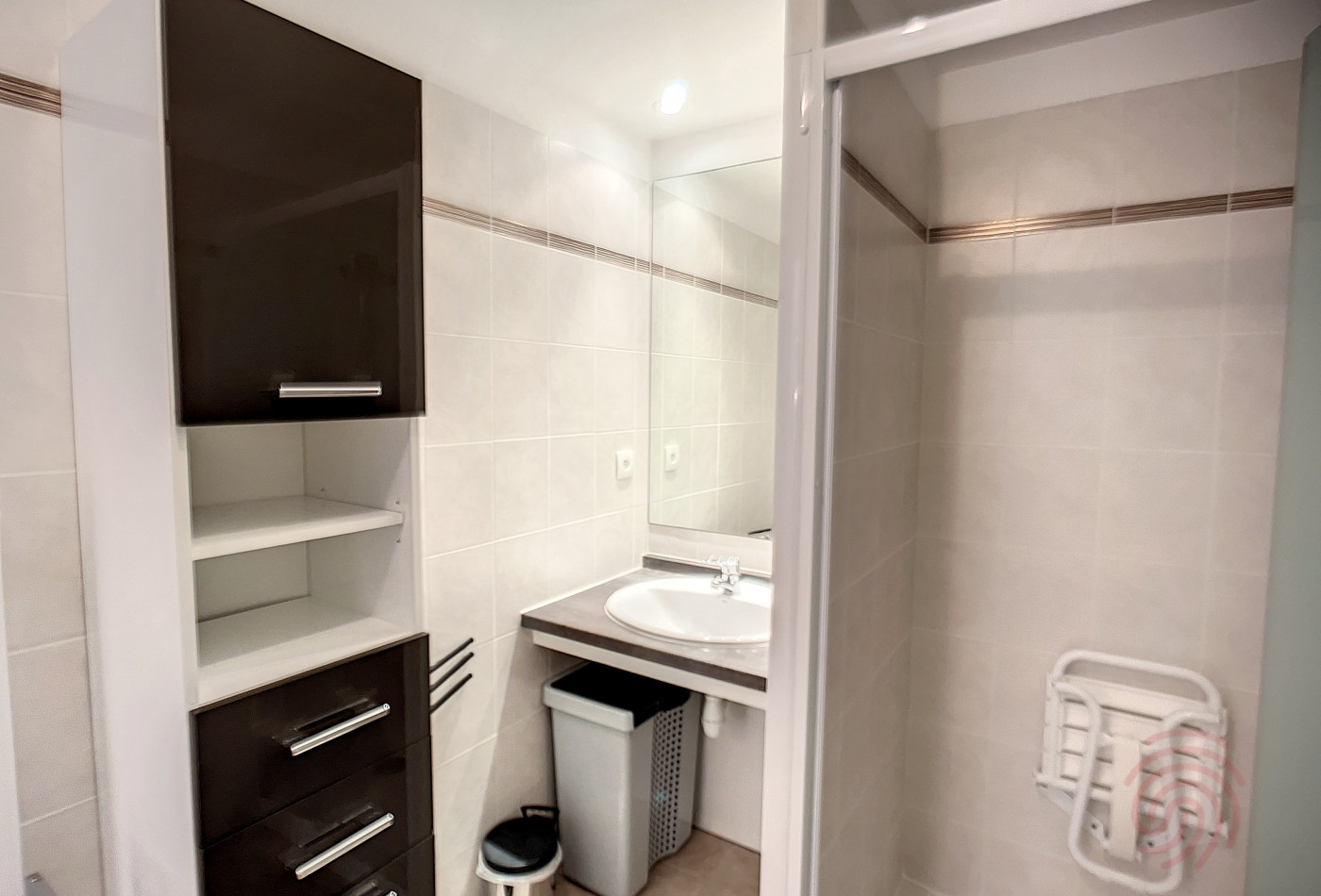 en location saisonnière Appartement Lamalou Les Bains - Photo 12