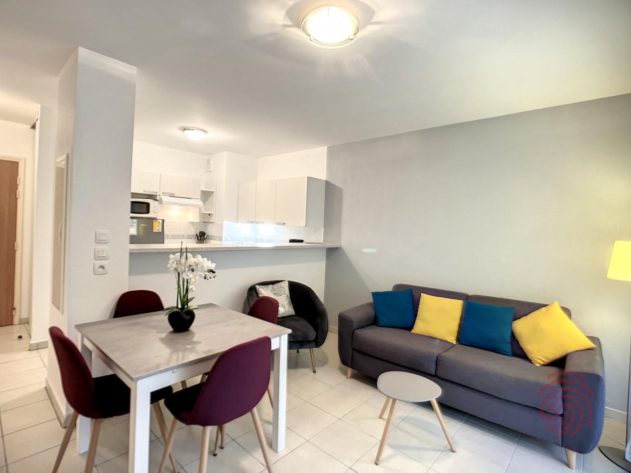 en location saisonnière Appartement Lamalou Les Bains - Photo 3