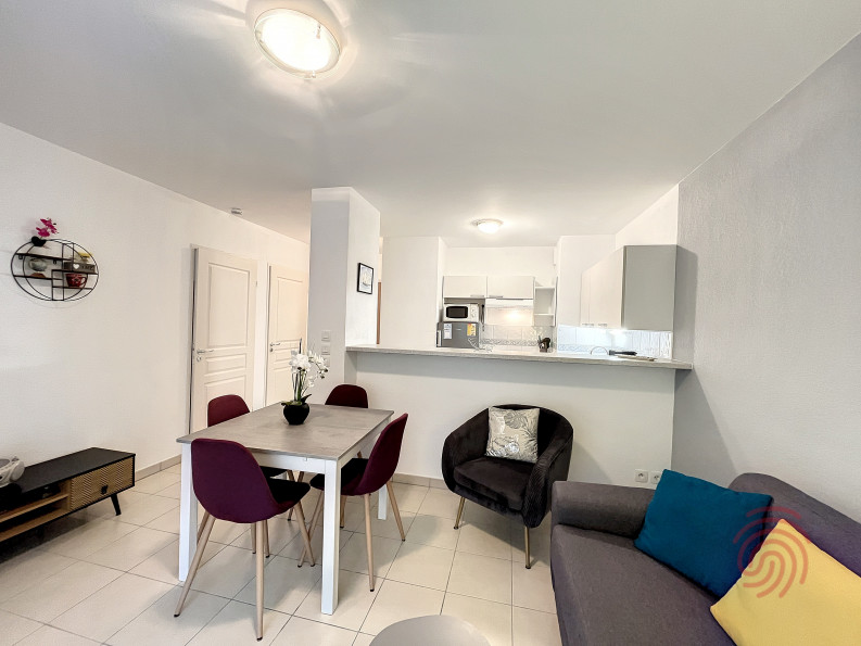 en location saisonnière Appartement Lamalou Les Bains - Photo 2