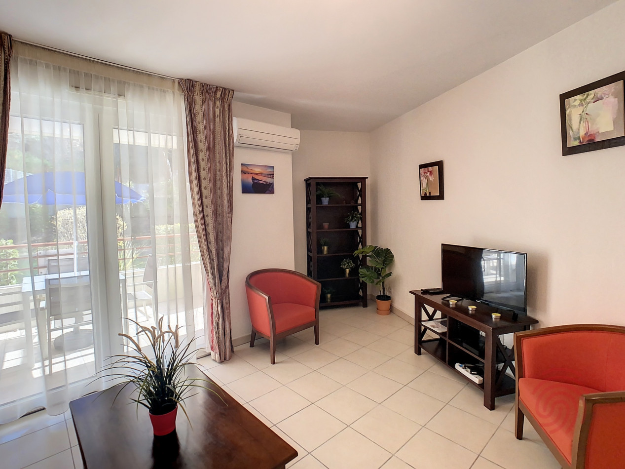 en location saisonnière Appartement Lamalou Les Bains - Photo 2