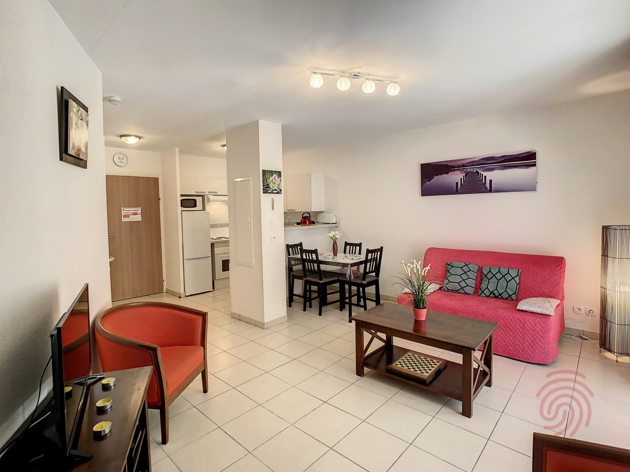 en location saisonnière Appartement Lamalou Les Bains - Photo 1