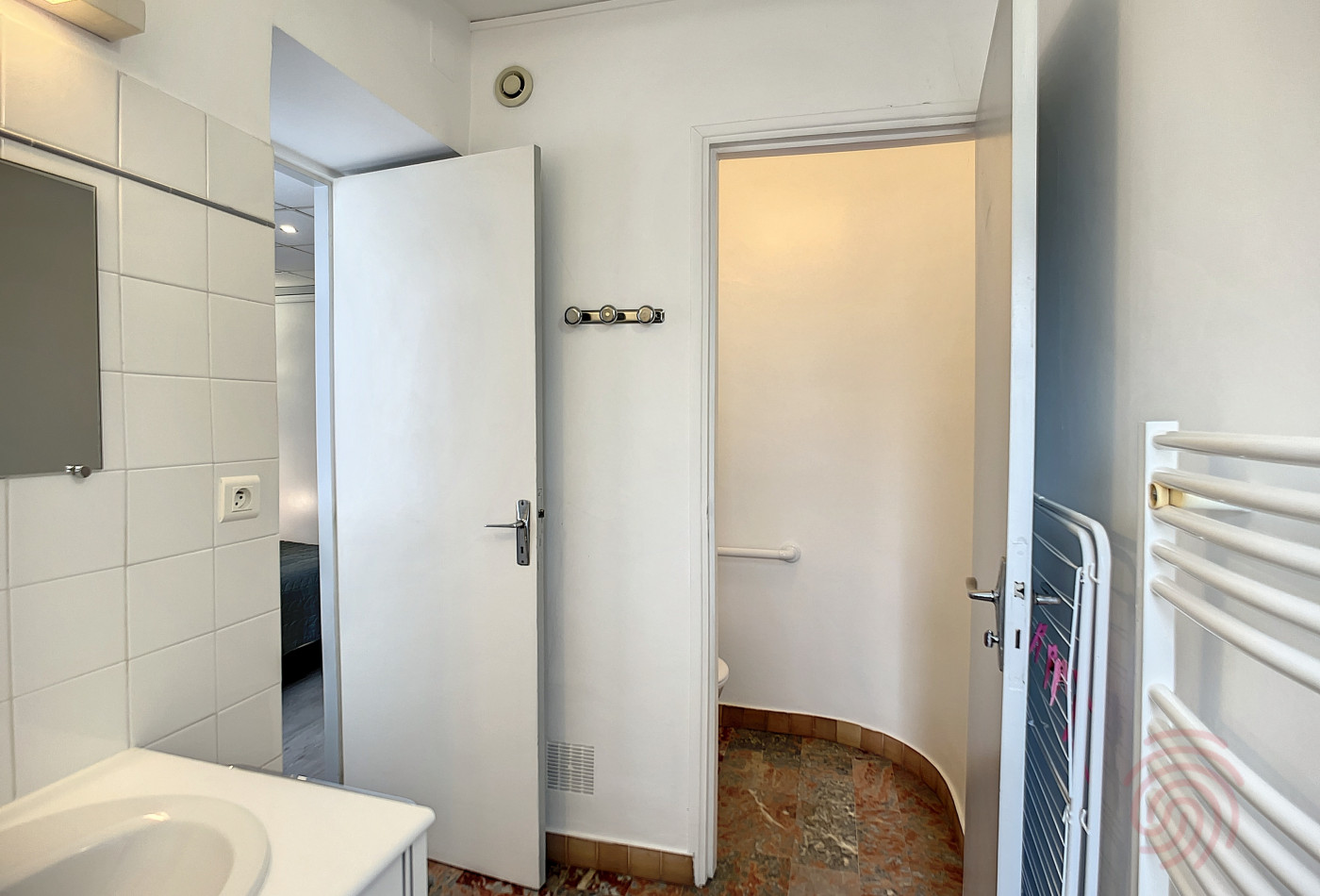 en location saisonnière Appartement Lamalou Les Bains - Photo 13