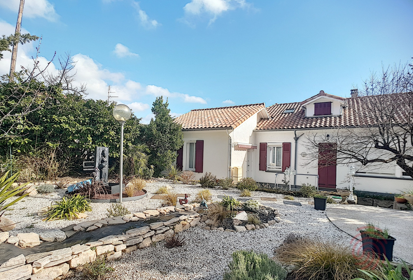 en location saisonnière Appartement Lamalou Les Bains - Photo 1