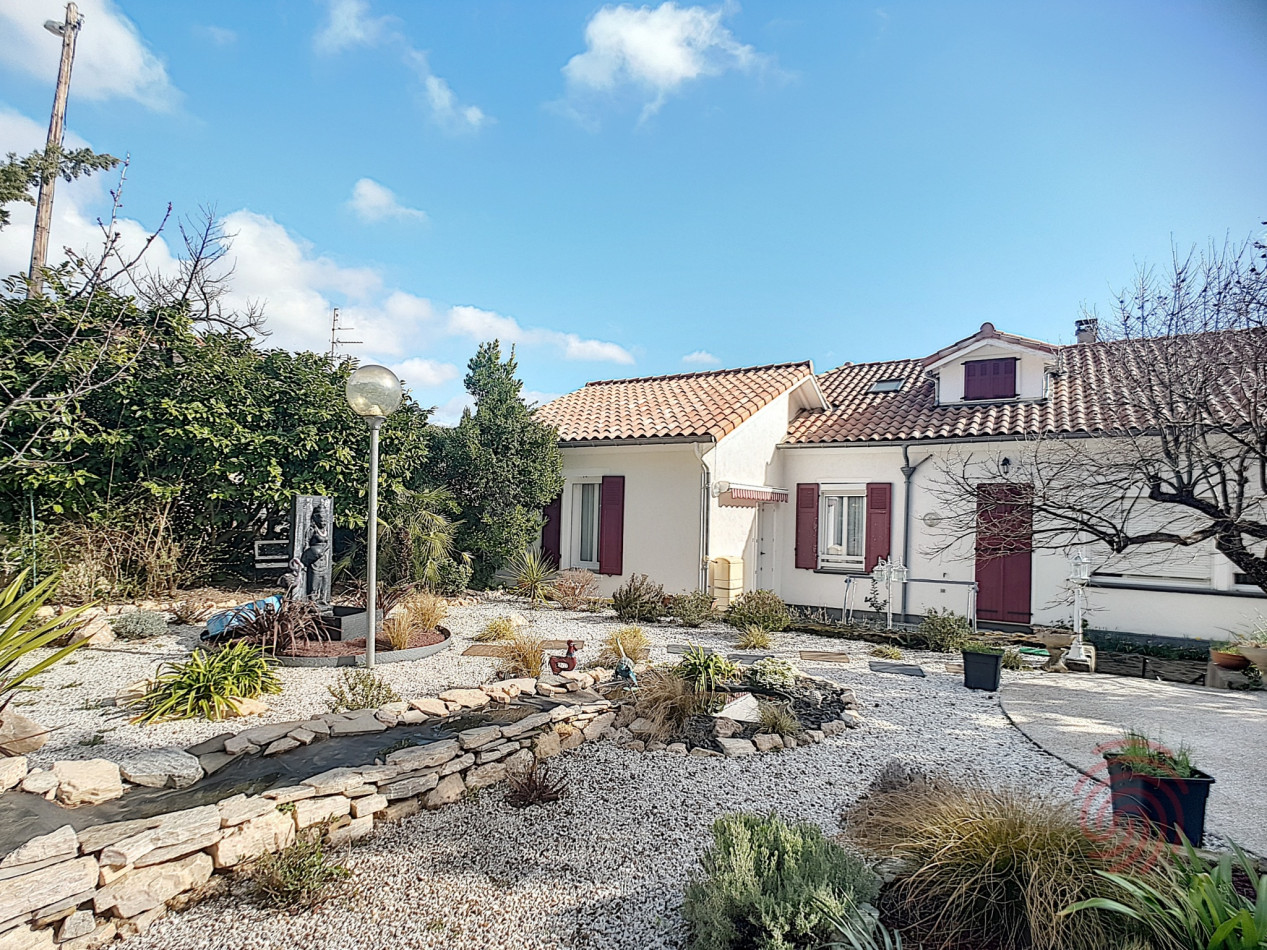 en location saisonnière Appartement Lamalou Les Bains - Photo 1