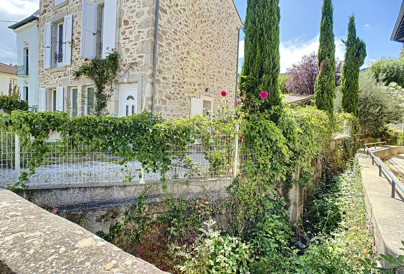 en location saisonnière Maison Lamalou Les Bains - Photo 2