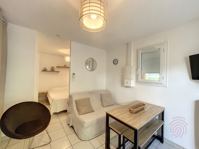 en location saisonnière Appartement Lamalou Les Bains - Photo 2