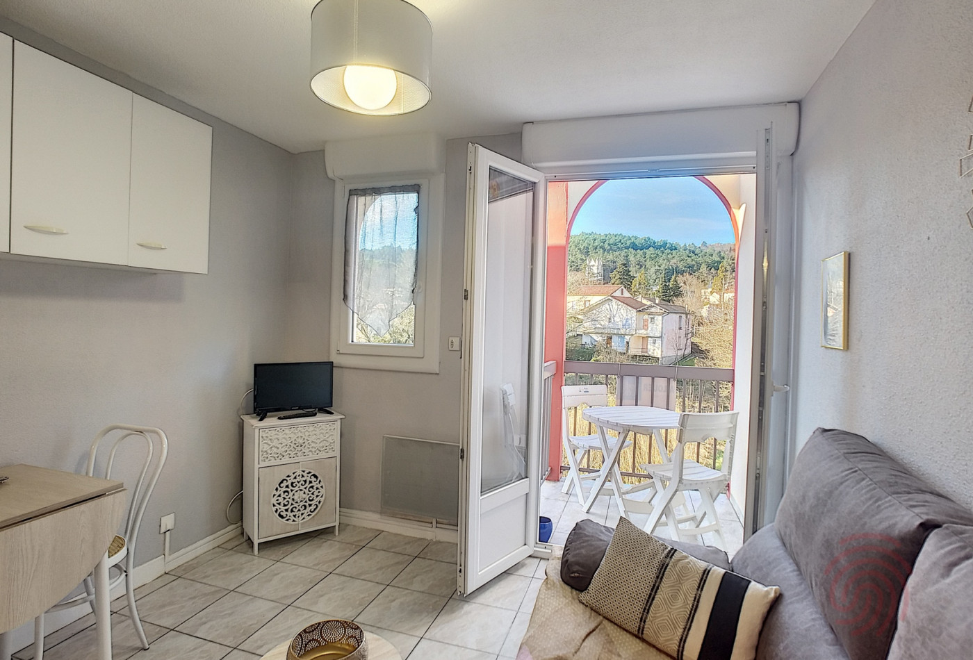 en location saisonnière Appartement Lamalou Les Bains - Photo 2