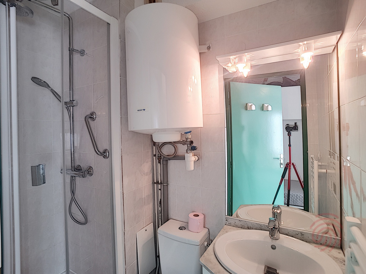 en location saisonnière Appartement Lamalou Les Bains - Photo 9