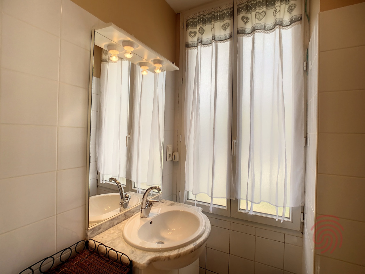 en location saisonnière Appartement Lamalou Les Bains - Photo 10