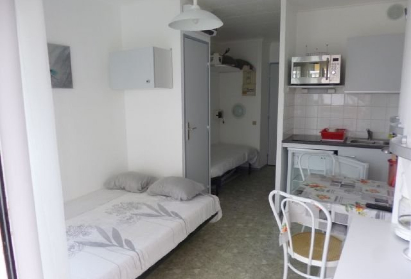 sale Studio Lamalou Les Bains - Photo 1