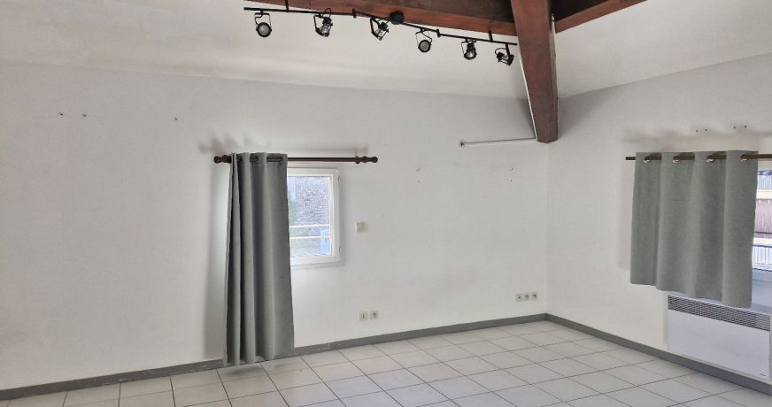 vente Studio Le Poujol Sur Orb