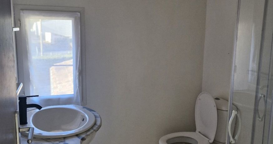 vente Studio Le Poujol Sur Orb