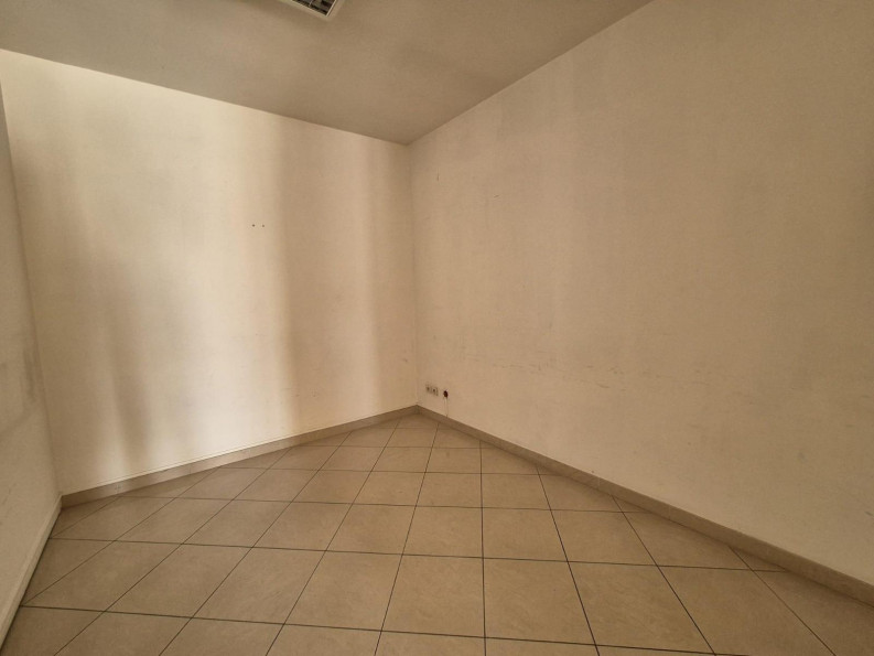 location Locaux d'activité Beziers - Photo 6