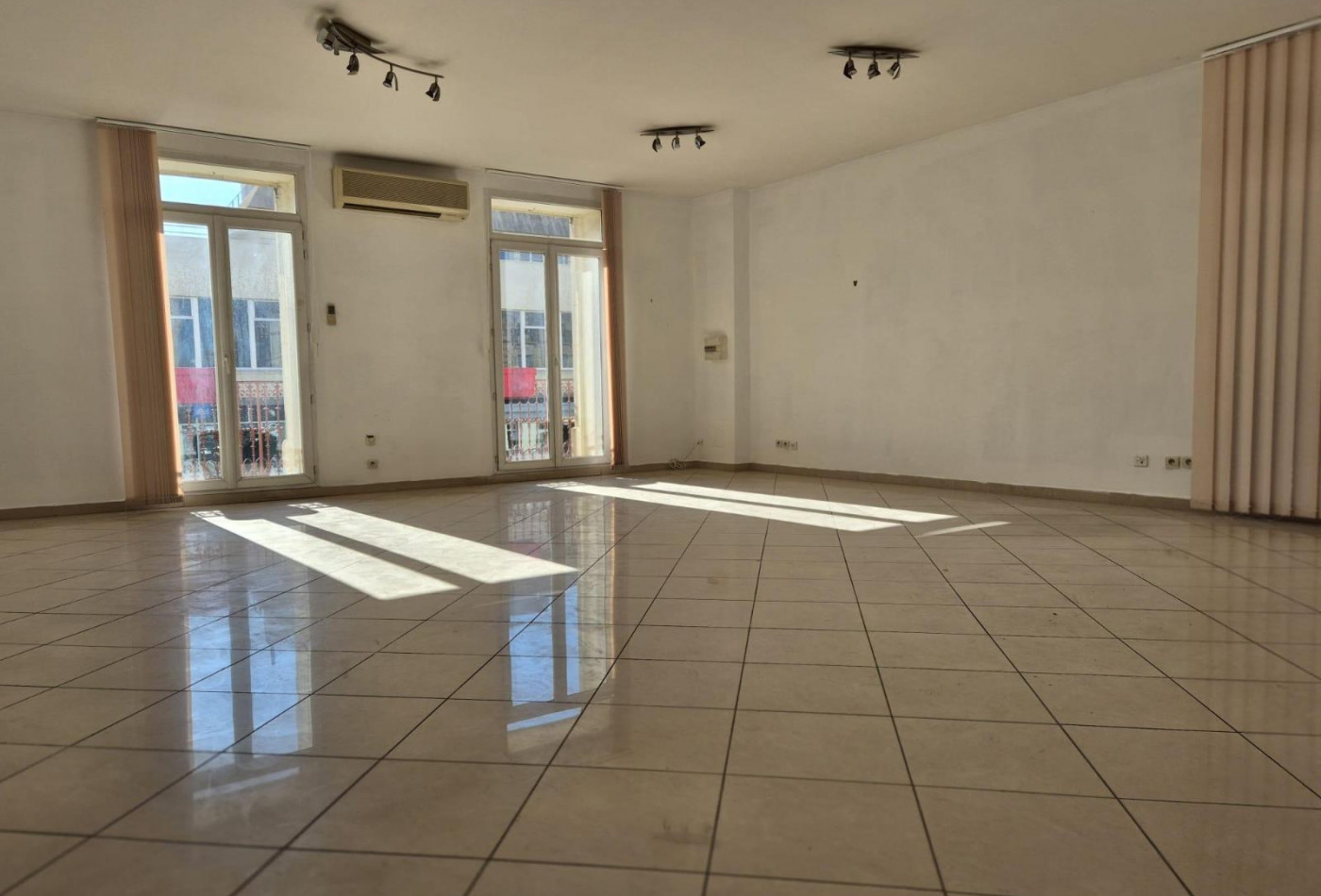 location Locaux d'activité Beziers - Photo 9