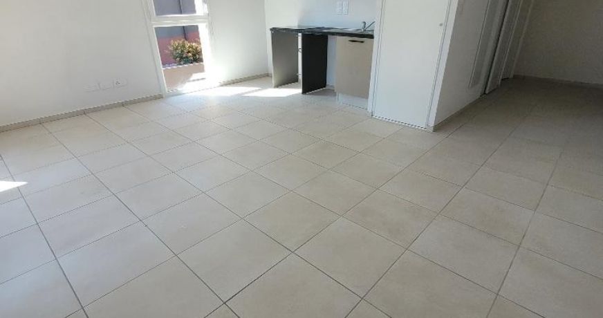 location Appartement Pollestres